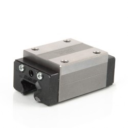 Führungswagen HSV45 R1SS 2,6kg hoch Stand.45er Reihe THK Weitere technische Eigenschaften: · Dichtung: Enddichtungen+Längsdichtungen+Innendichtungen · Schmierung & Wartung: nachschmierbar (über den Schmiernippel) · Ausführung: Standardausführung